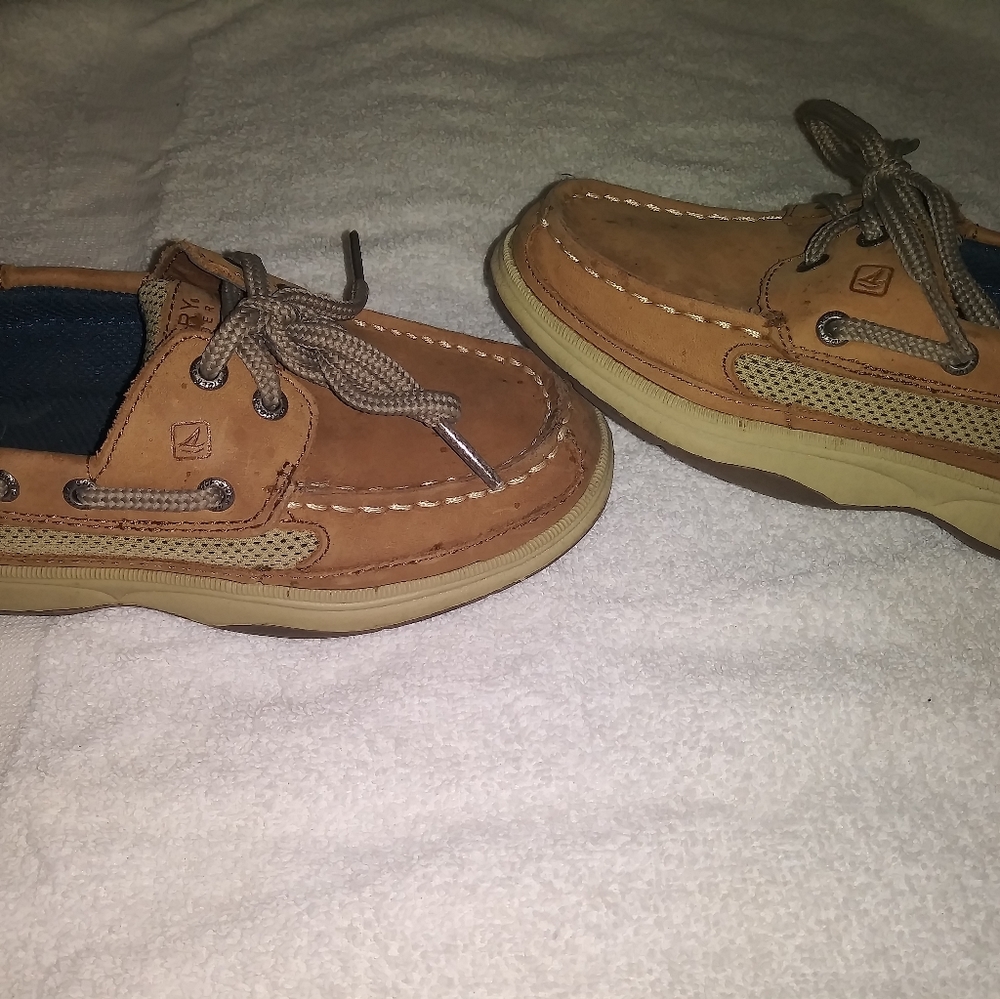 Sperry boys boat shoes